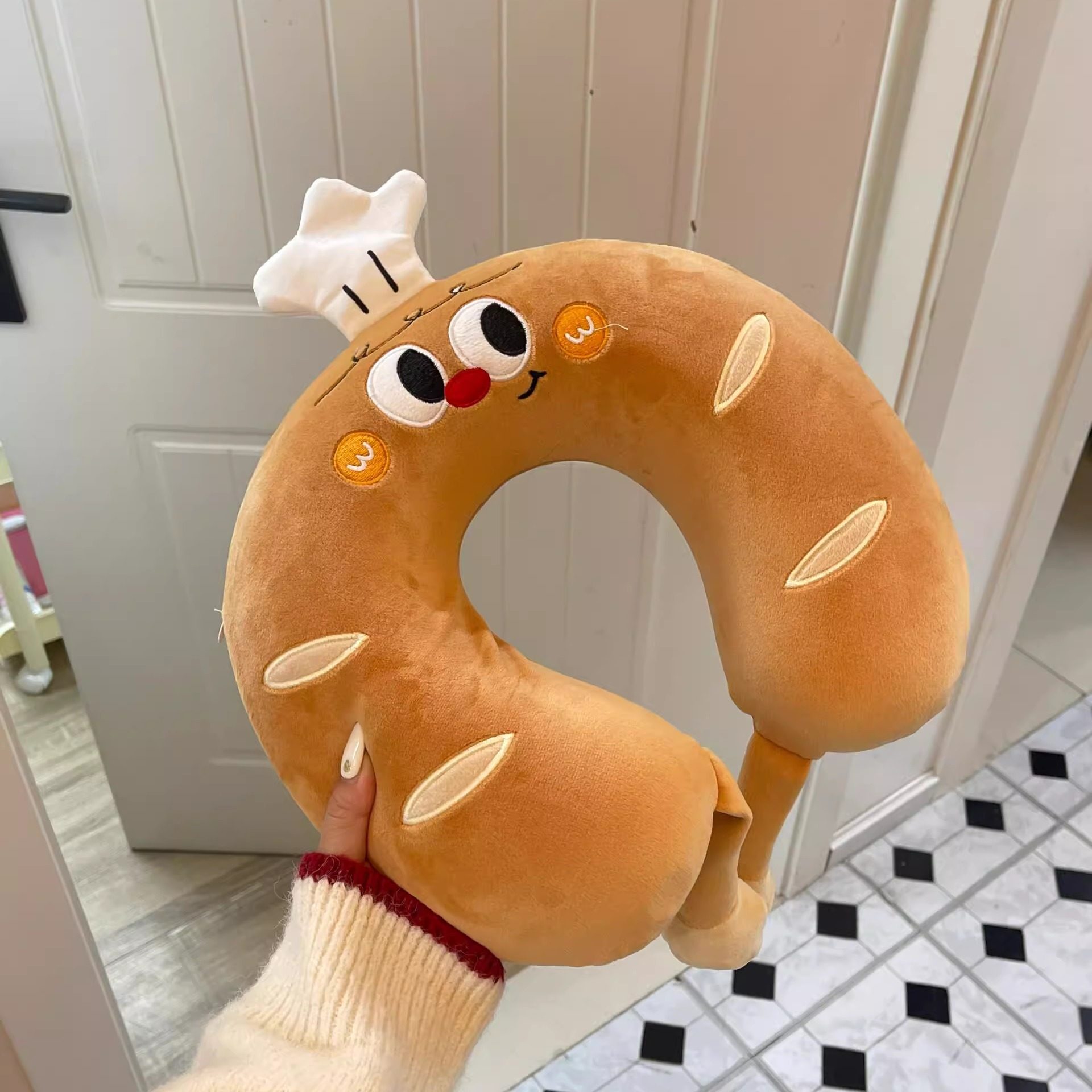 搞怪面包小厨U型枕旅行便携出行