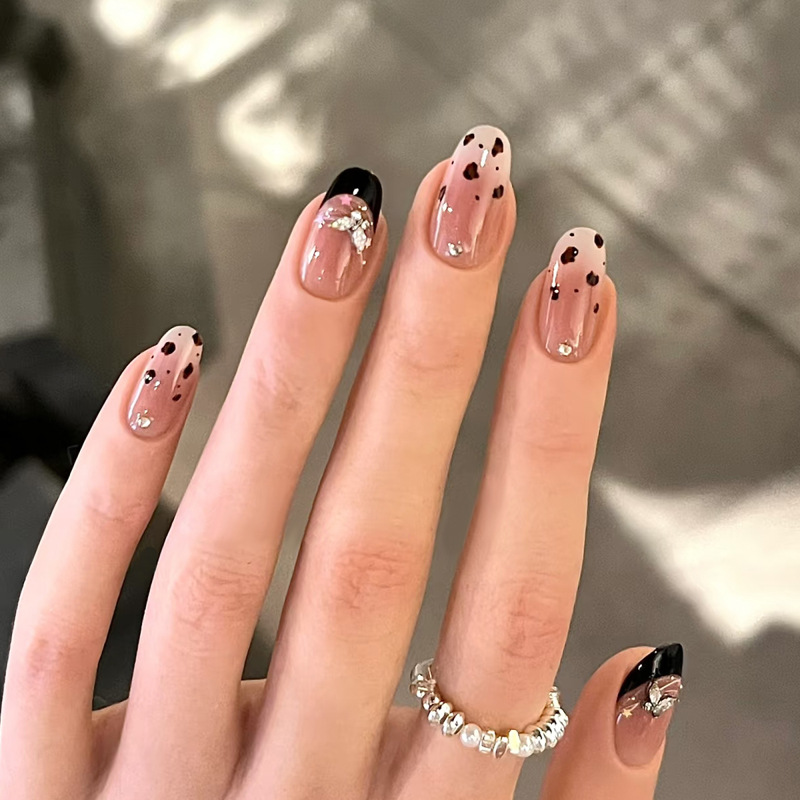 美甲甲片穿戴甲黑法式纯欲尖钻饰豹纹甜酷辣妹高级感穿戴式甲片