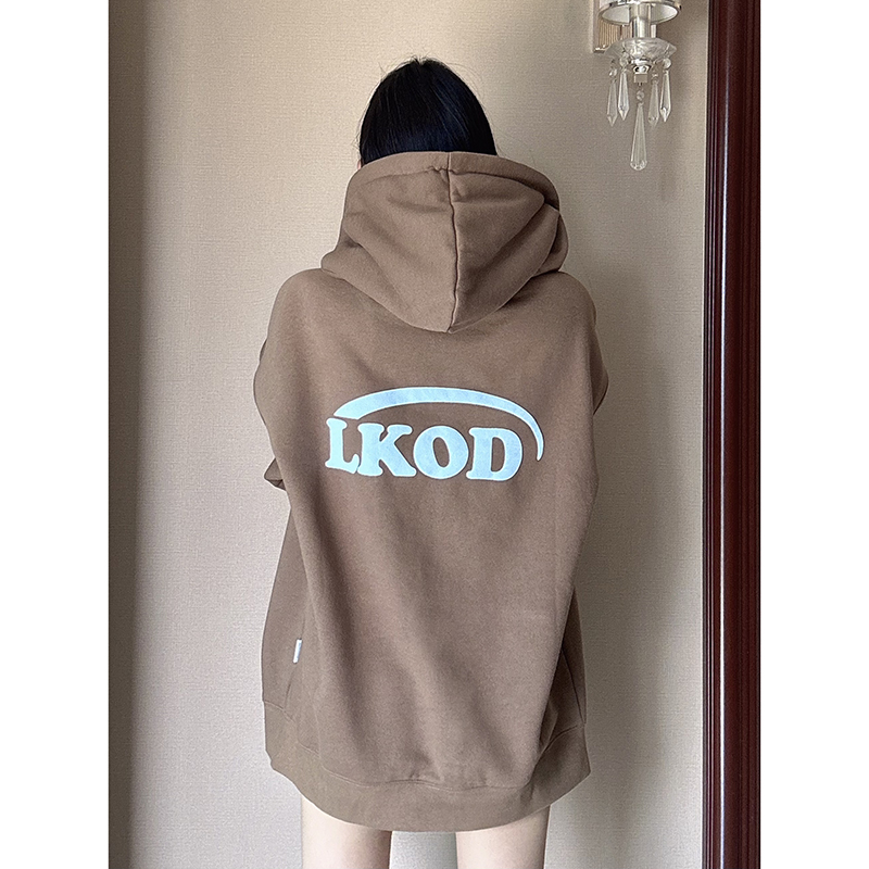 LKOD发泡弧形印花帽衫