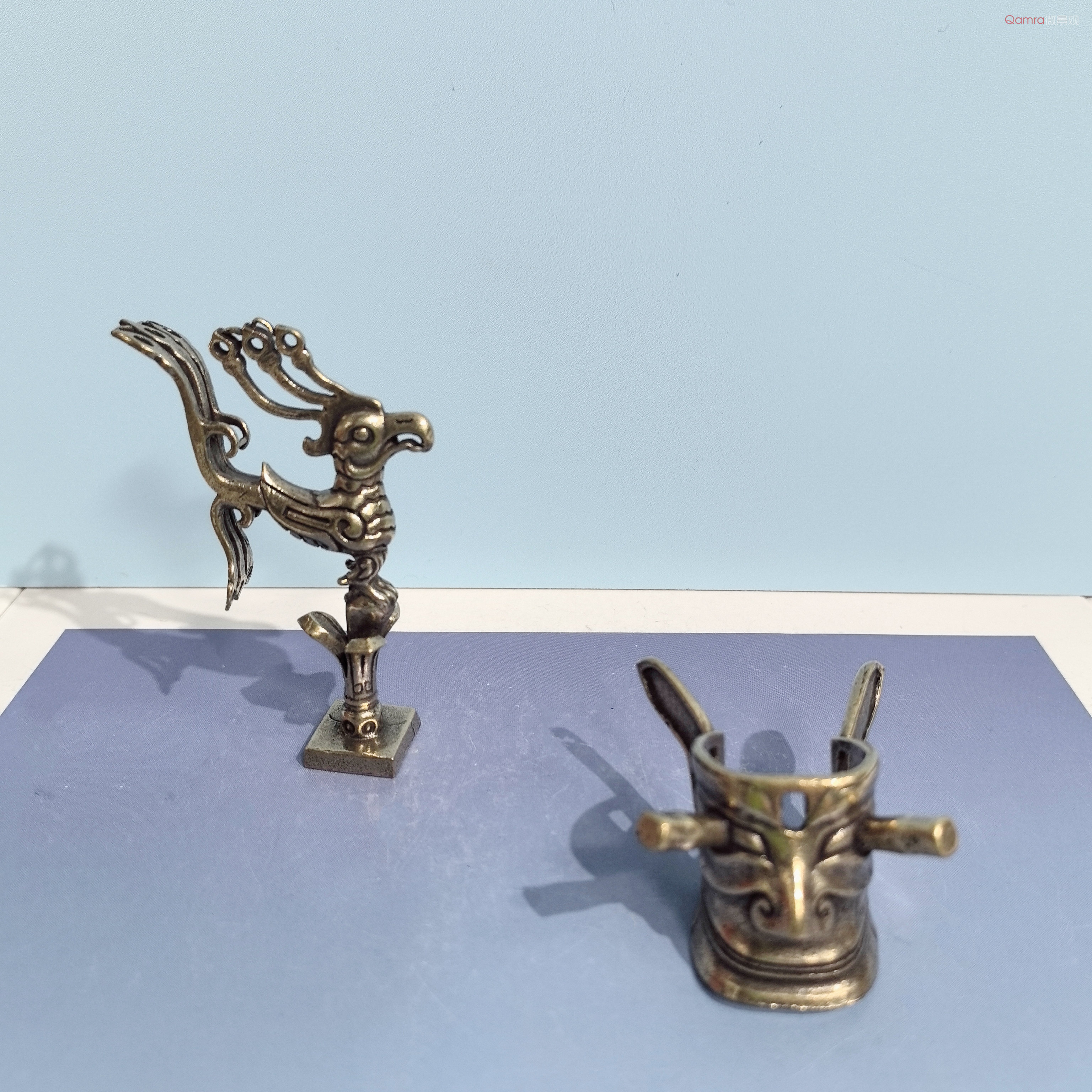 三星堆桌面铜器工艺品摆件复古太阳神鸟纵目面具仿真青铜文物中