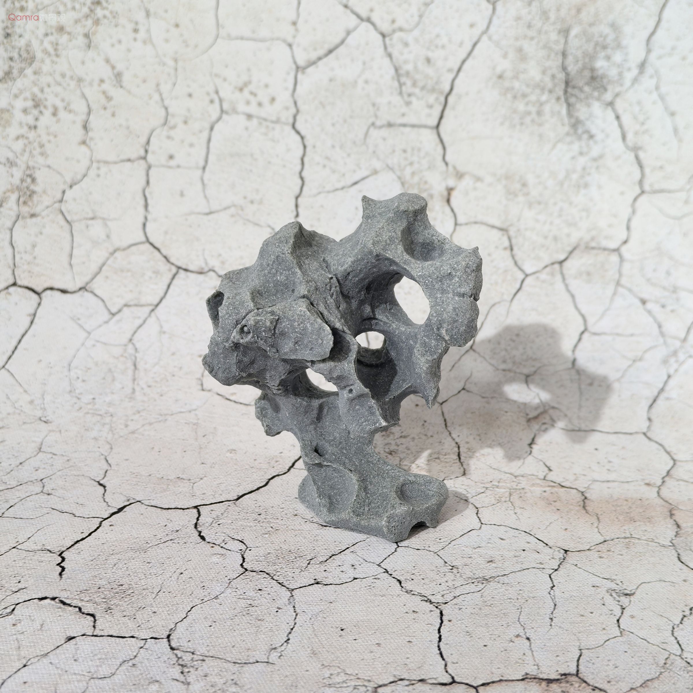 仿太湖石头水景假山摆件