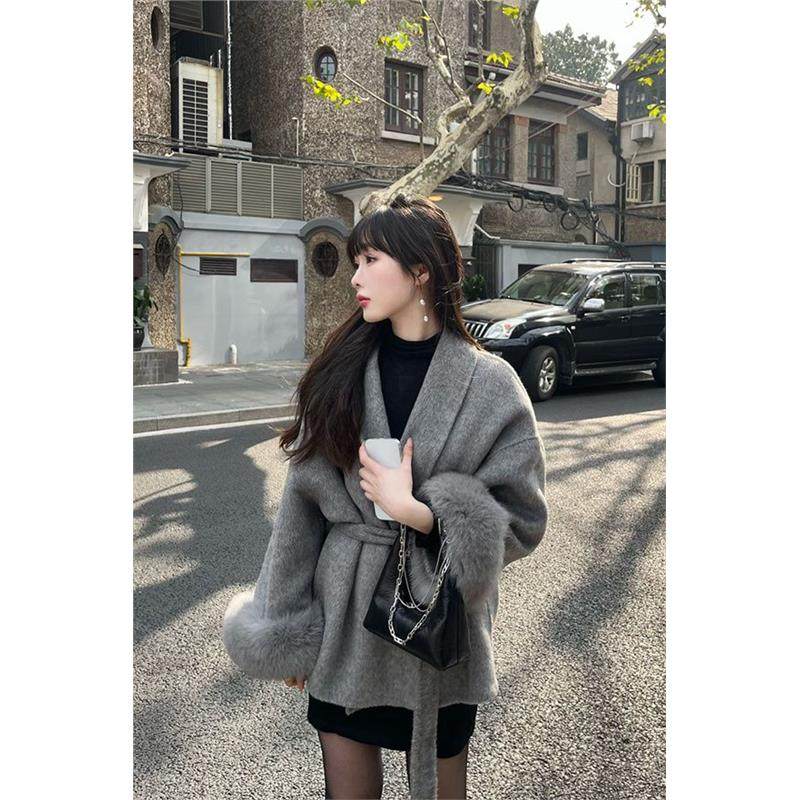 2025毛呢外套新款秋冬宽松高级气质大衣拼接中长款上衣新年战袍