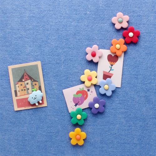 20个玄雅芬兰marimekko五瓣花朵图钉装饰照片墙软木板塑料按钉子