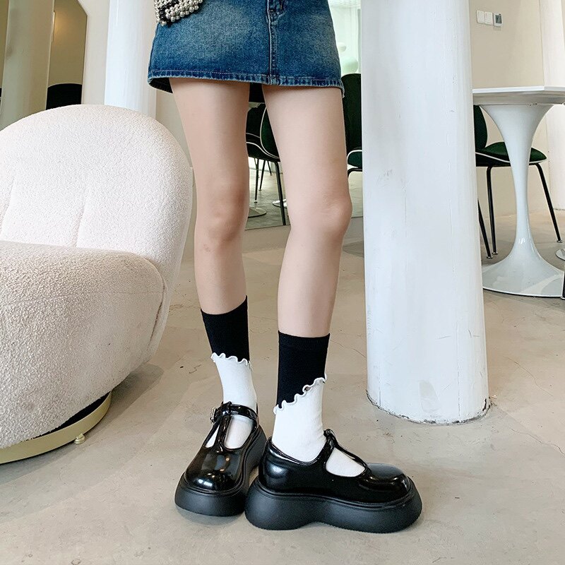 甜酷辣妹暗黑系黑白木耳边拼色时尚小腿袜棉袜中筒袜子秋季新款