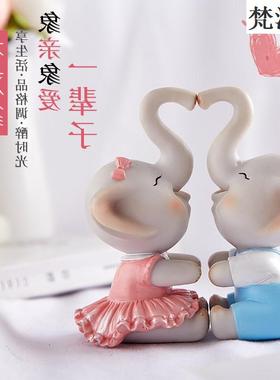 新款创意可爱芭小摆件车载结婚七礼人物送象新情侣一对夕礼蕾物情