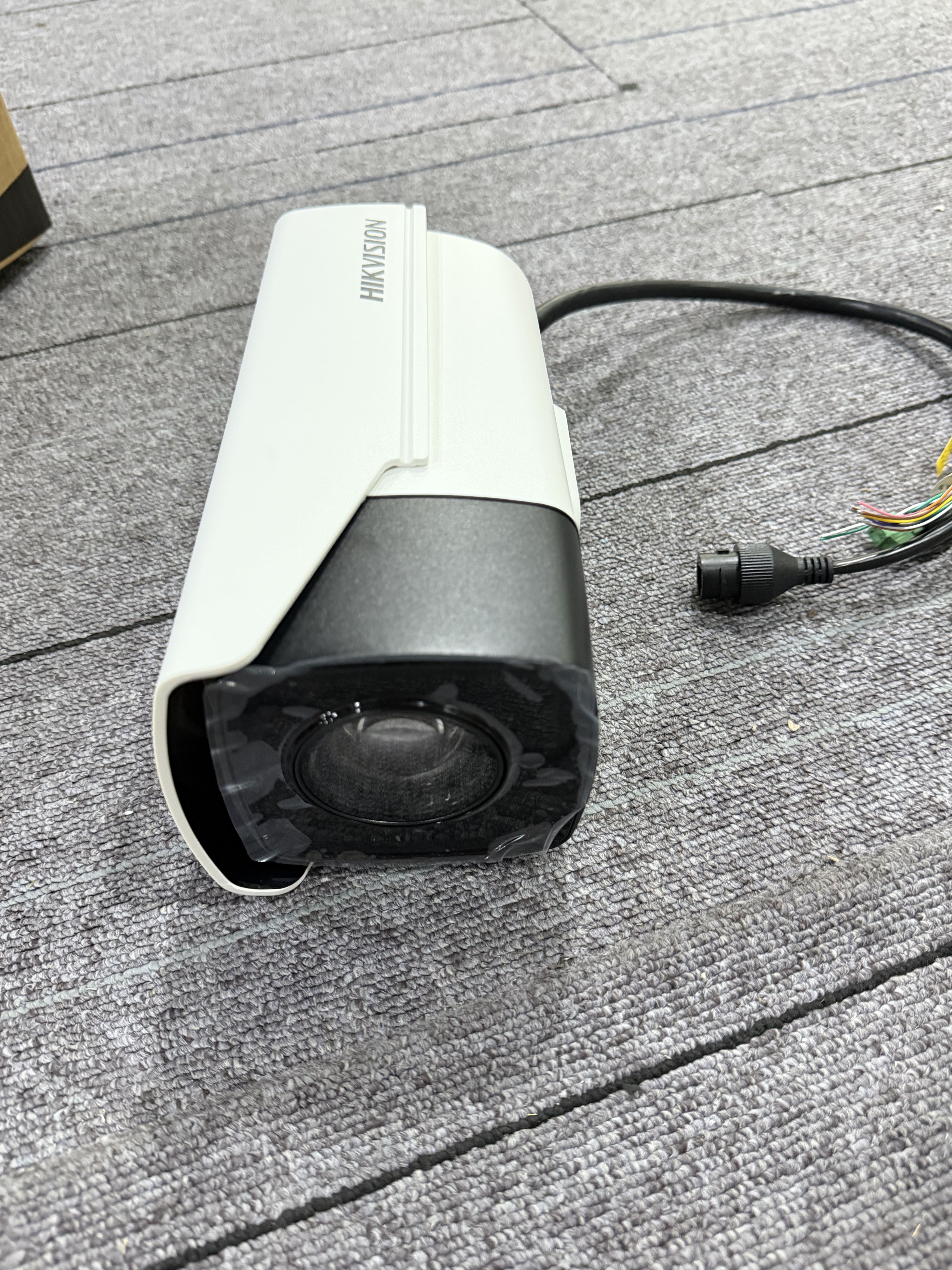 DS-2CD5A24EFWD-IZS(4.7-118mm)(B) 海康威视200万星光级变焦枪击