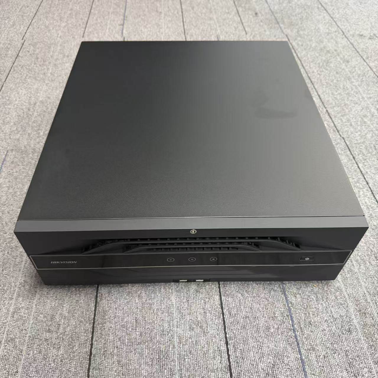 现货海康威视32路64路16盘录像机DS-8632N-I16-V3DS-8664N-I16-V3