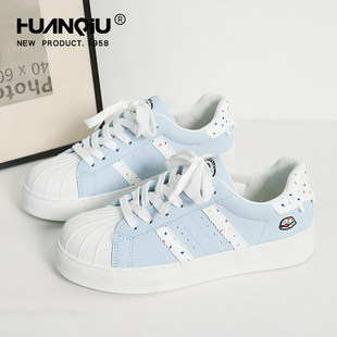 环球蓝色贝壳头滑板鞋女2026新款春季运动潮流小白鞋休闲时尚女鞋