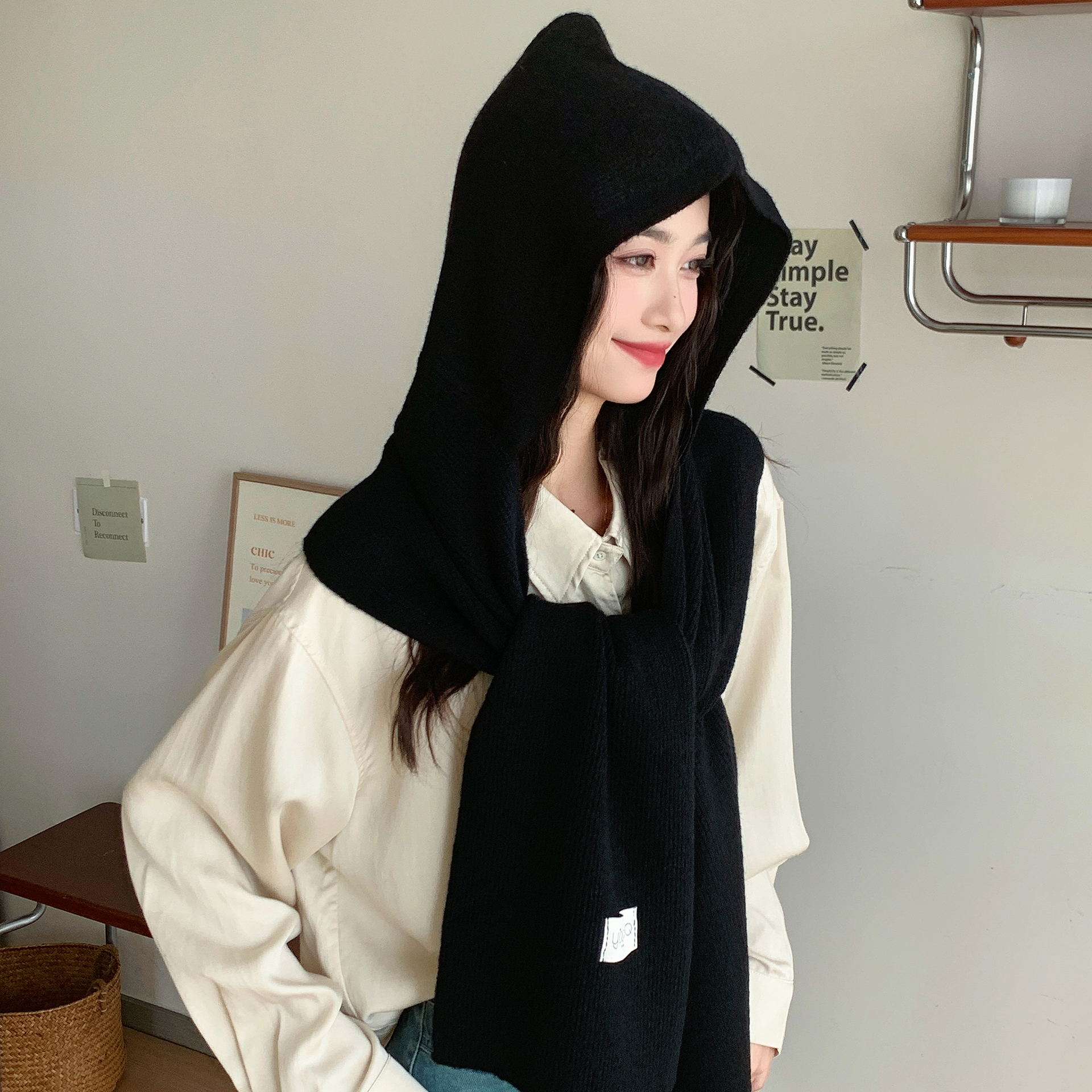 黑色含羊毛围巾披肩帽子一体女秋冬加厚针织围脖巴恩风御寒毛线帽