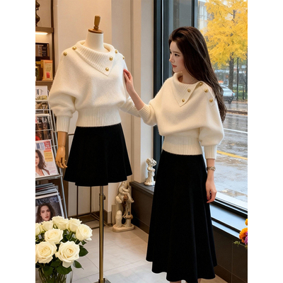 2025秋冬季新款法式长袖翻领毛衣女款宽松慵懒收腰高领打底针织衫