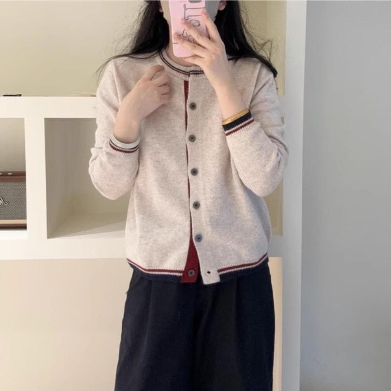 内搭宽松显瘦圆领外搭长袖上衣