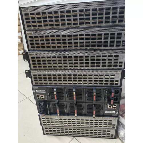 议价 CE8850-64CQ-EI 主机包含双电源3个风扇，
