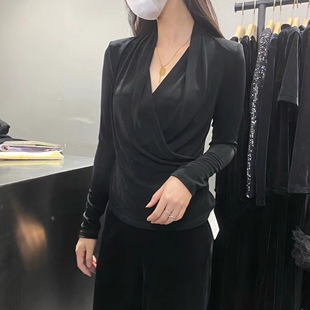 带垫肩丝绒衬衫上衣女2022秋冬小众时髦显瘦设计感女人味气质小衫