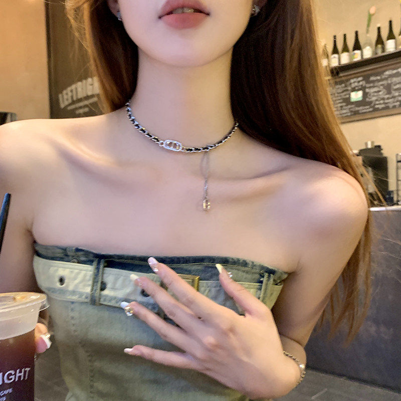 Tiny Sylvie 网红小香字母choker脖颈链项链锁骨链配饰女