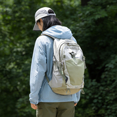 户外徒步旅行双肩包女轻便登山包