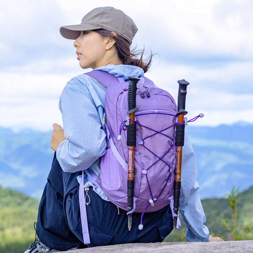 户外徒步登山包超轻防水双肩背包