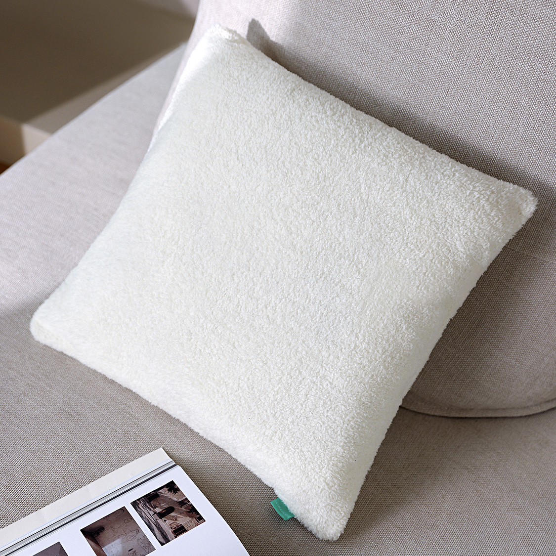 领克云朵绒可收纳车载两用抱枕毯腰靠垫