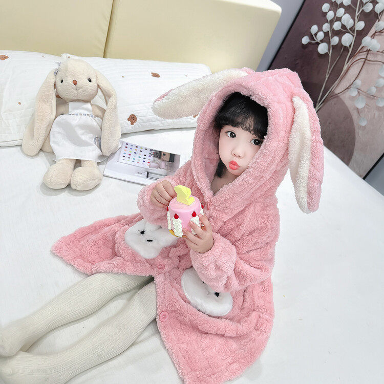女童法兰绒睡袍家居服兔耳朵2026秋冬新长厚款中小童宝宝保暖睡衣