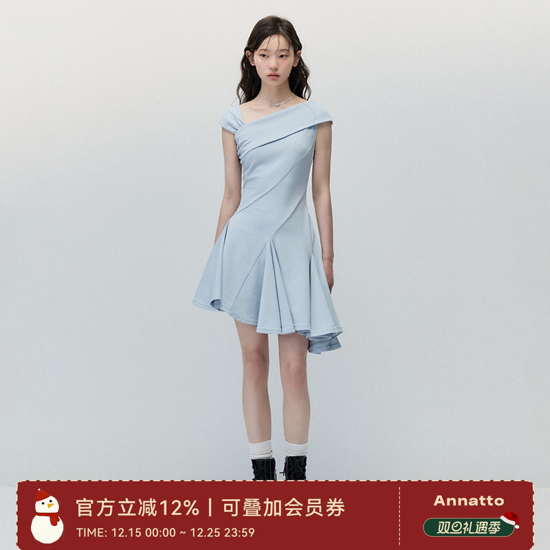 ANNATTO简约浅蓝色斜肩连衣裙女