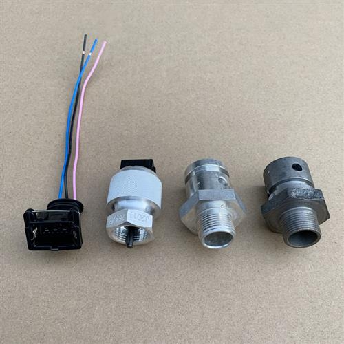 J6P解放J6ML里程表转速传感器插头座偏心轴套后盖速度码表接头76A