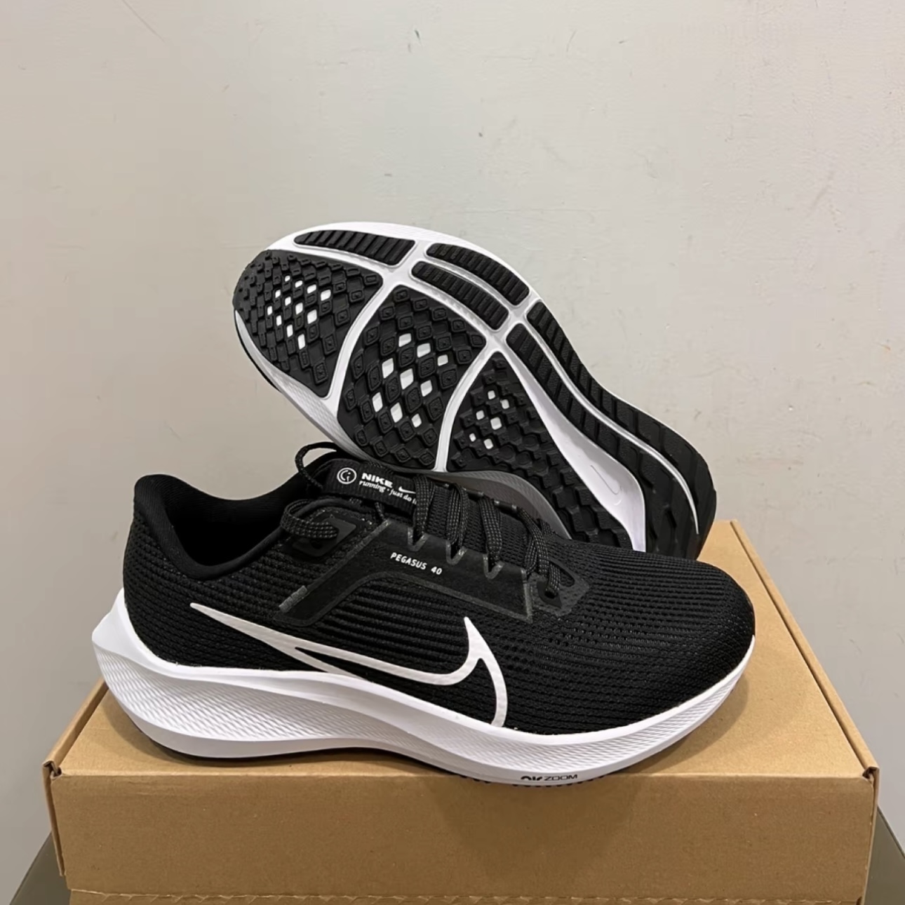 Nike Air Zoom Pegasus 40 跑鞋 缓震网面透气轻质跑鞋DV3853-001