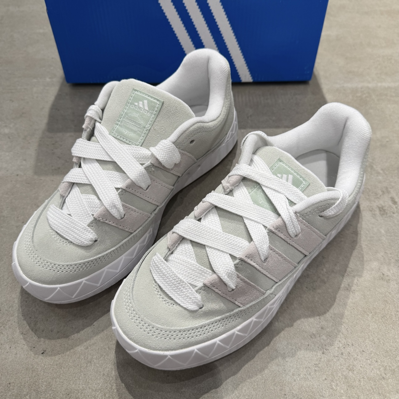 adidas originals adimatic 舒适缓震鲨鱼面包鞋IG1995黄