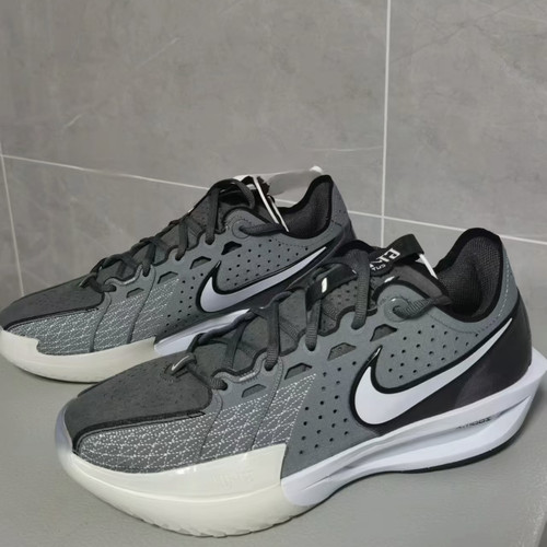 Nike Air Zoom G.T. Cut 3 抓地 包裹性 缓震篮球鞋DV2918-002吴