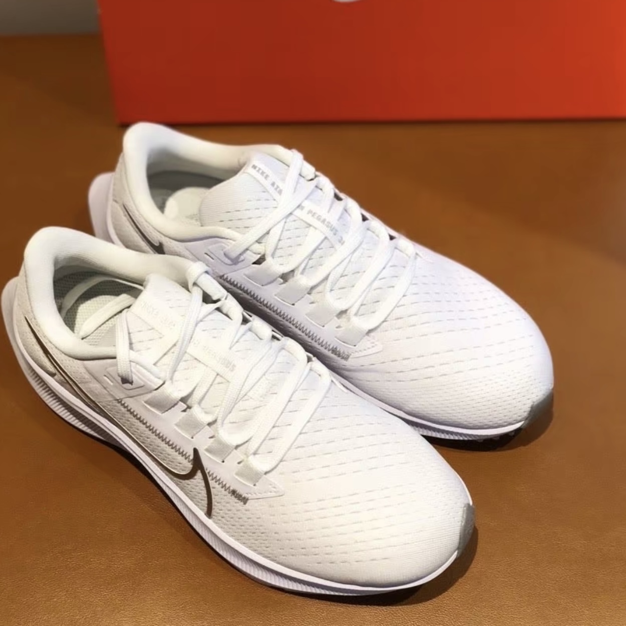Nike Air Zoom Pegasus 38气垫缓震透气防滑耐磨跑鞋CW7358-100
