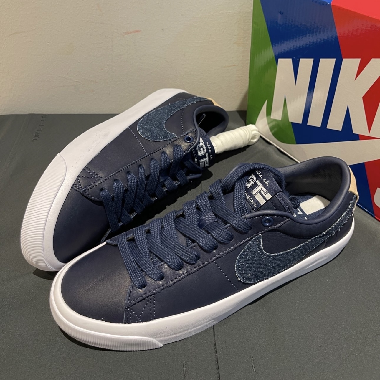 Nike Blazer 板鞋 经典复古防滑舒适百搭板鞋DM8890-400