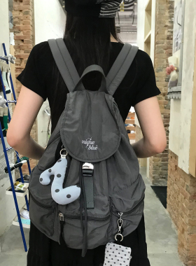 Unique blue 韩系轻亚风防水大容量双肩包通勤旅游背包学生书包女