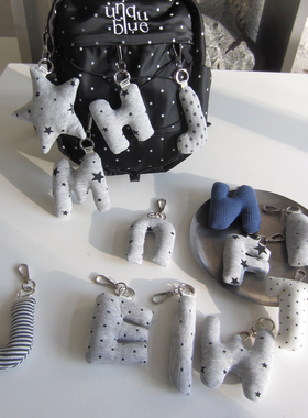 【挂件1.0】Unique blue波点轻亚原创小众布艺字母包包挂件钥匙扣