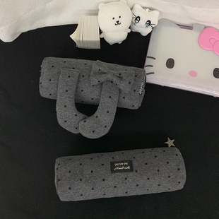 Unique blue灰黑波点学生兔耳收纳笔袋韩系精致化妆刷包女