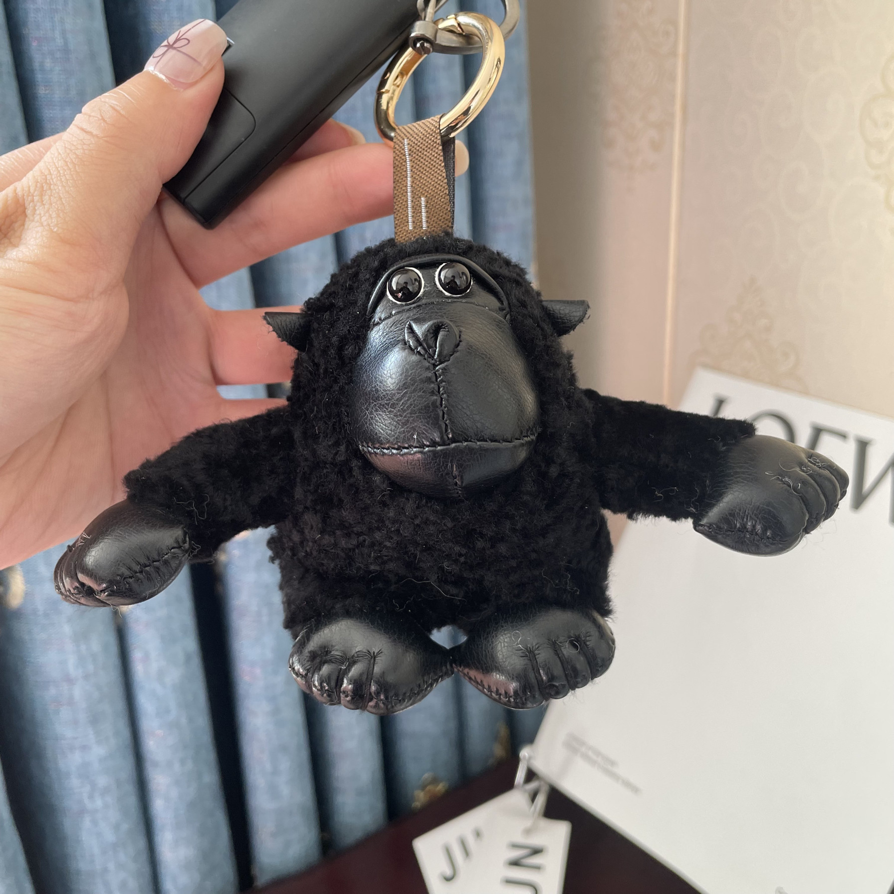 大黑猩猩小猴子汽车钥匙扣可爱金刚玩偶背包包挂饰羊毛毛绒公仔