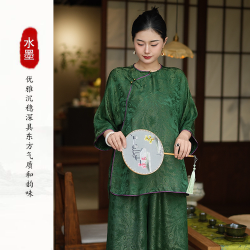 名家张林根正娟凤鸣云翠外套