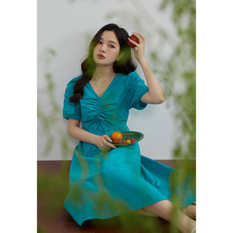 独束大码女装法式优雅收腰抽褶V领连衣裙女夏新款微胖mm显瘦A字裙使用感如何?