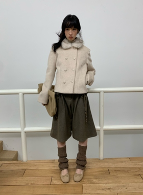 dorydory 2025秋冬新款毛毛翻领双排扣显瘦保暖羊毛呢短外套女