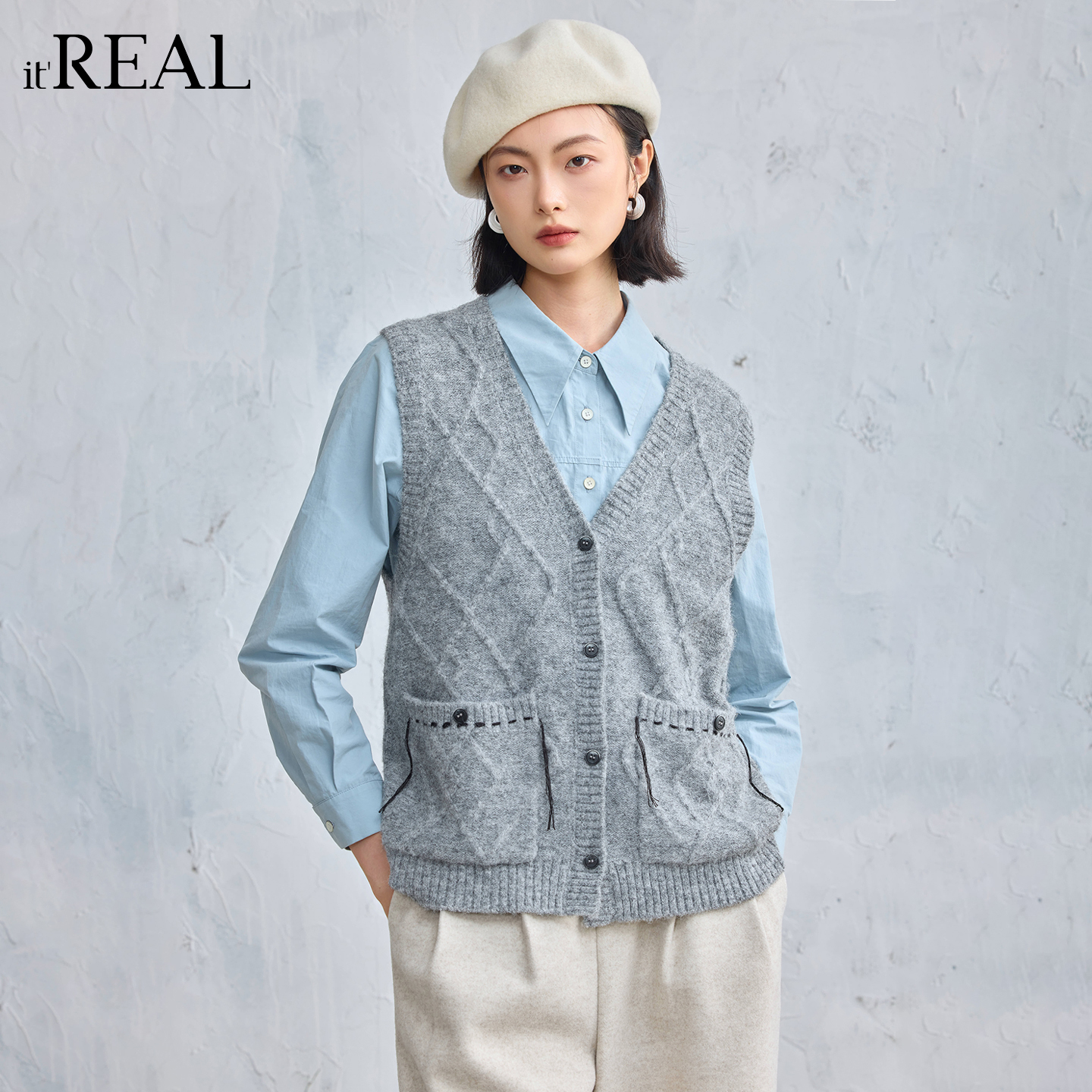 显瘦针织马甲上衣女装