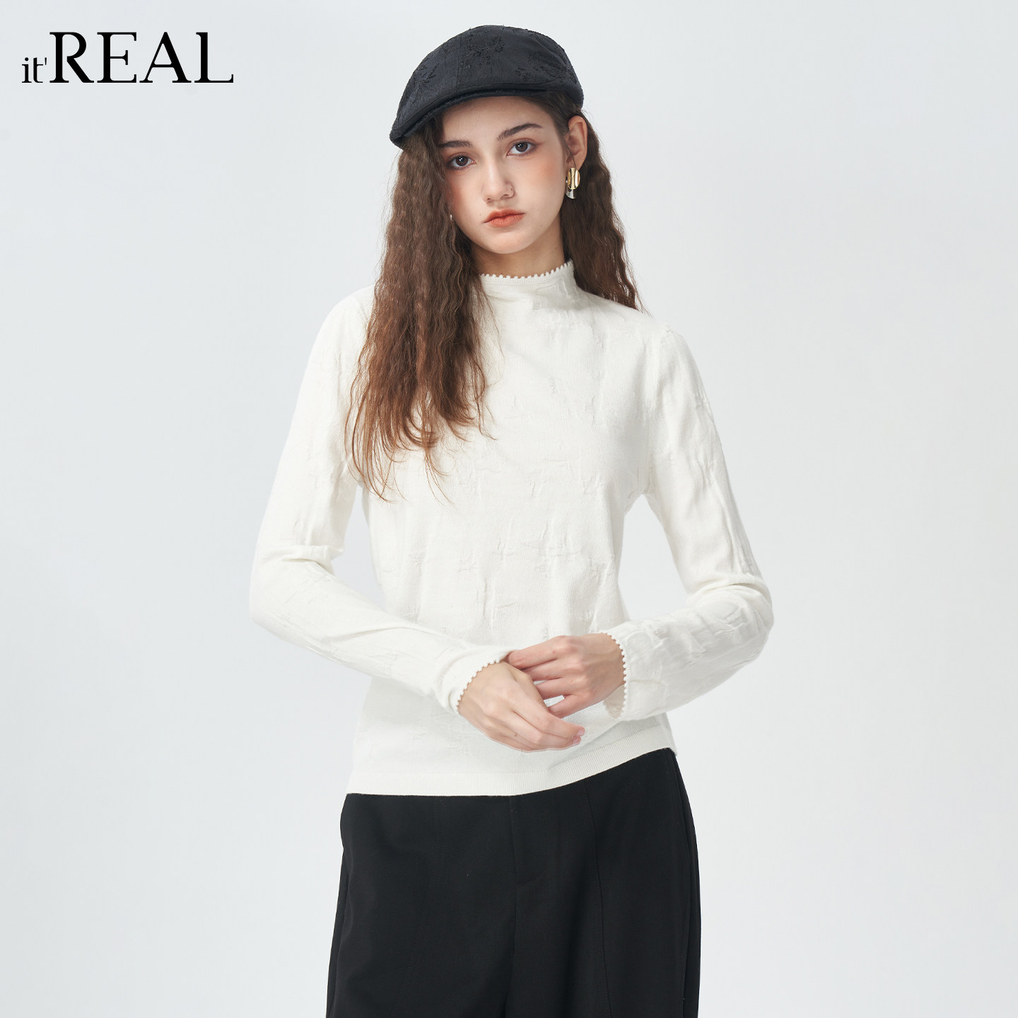 it'real瑞尔25冬季新款高领长袖气质显瘦提花打底衫针织上衣女