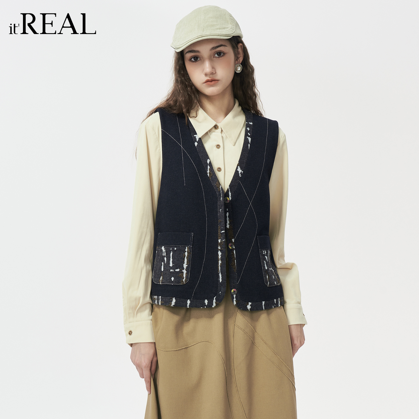 it'real瑞尔25冬季新款民族风加厚保暖叠穿无袖马夹上衣女马甲