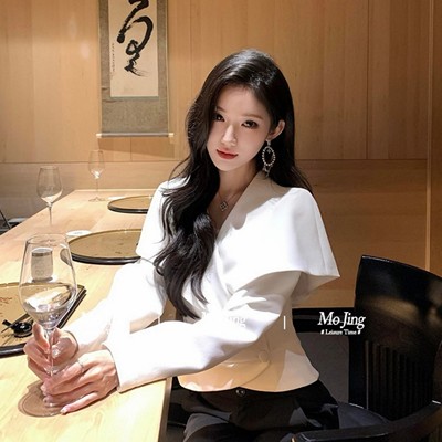 气质名媛短款西装外套