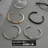 Ретро брендовый браслет подходит для мужчин и женщин, небольшое дизайнерское ювелирное украшение, аксессуар