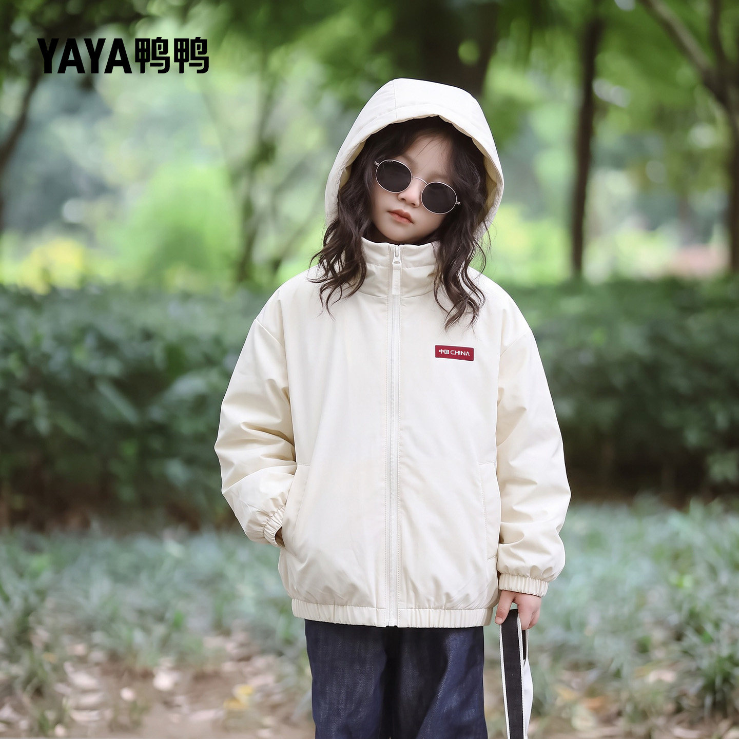 鸭鸭儿童羽绒服超好看的女孩防风保暖轻薄外套秋冬季2026新款
