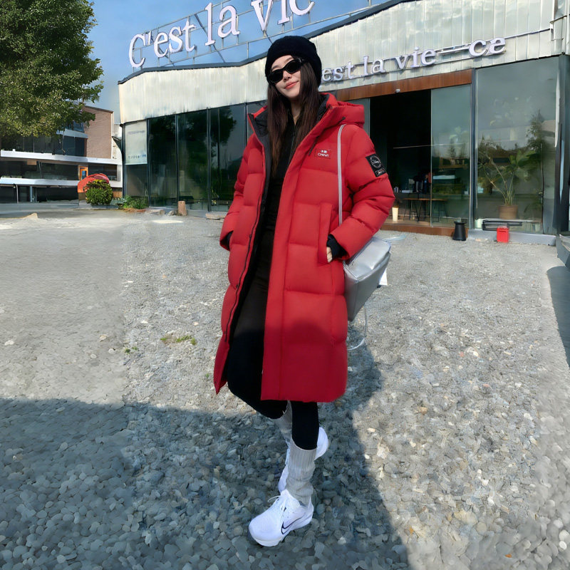 yaya鸭鸭2026巨好看的羽绒服女士红色新年战衣厚款保暖新款冬外套
