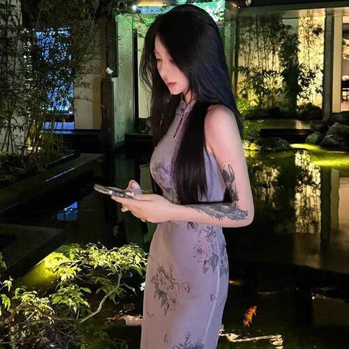 紫丁香新中式印花镂空改良旗袍裙女复古温柔风设计感小众开叉裙