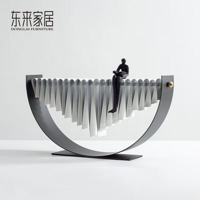 现代简约金属摆件创意阅读思考人物摆设样板间客厅玄关柜软装饰品