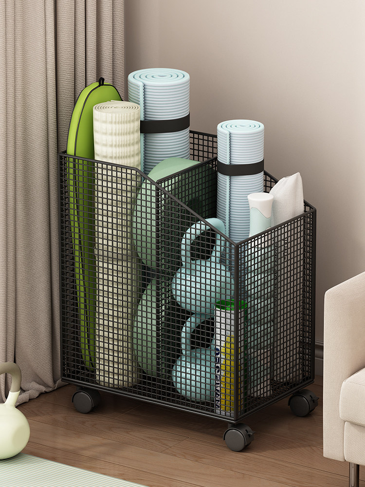 瑜伽垫收纳筐带轮运动健身器材收纳神器篮球架羽毛球拍夹缝置物架