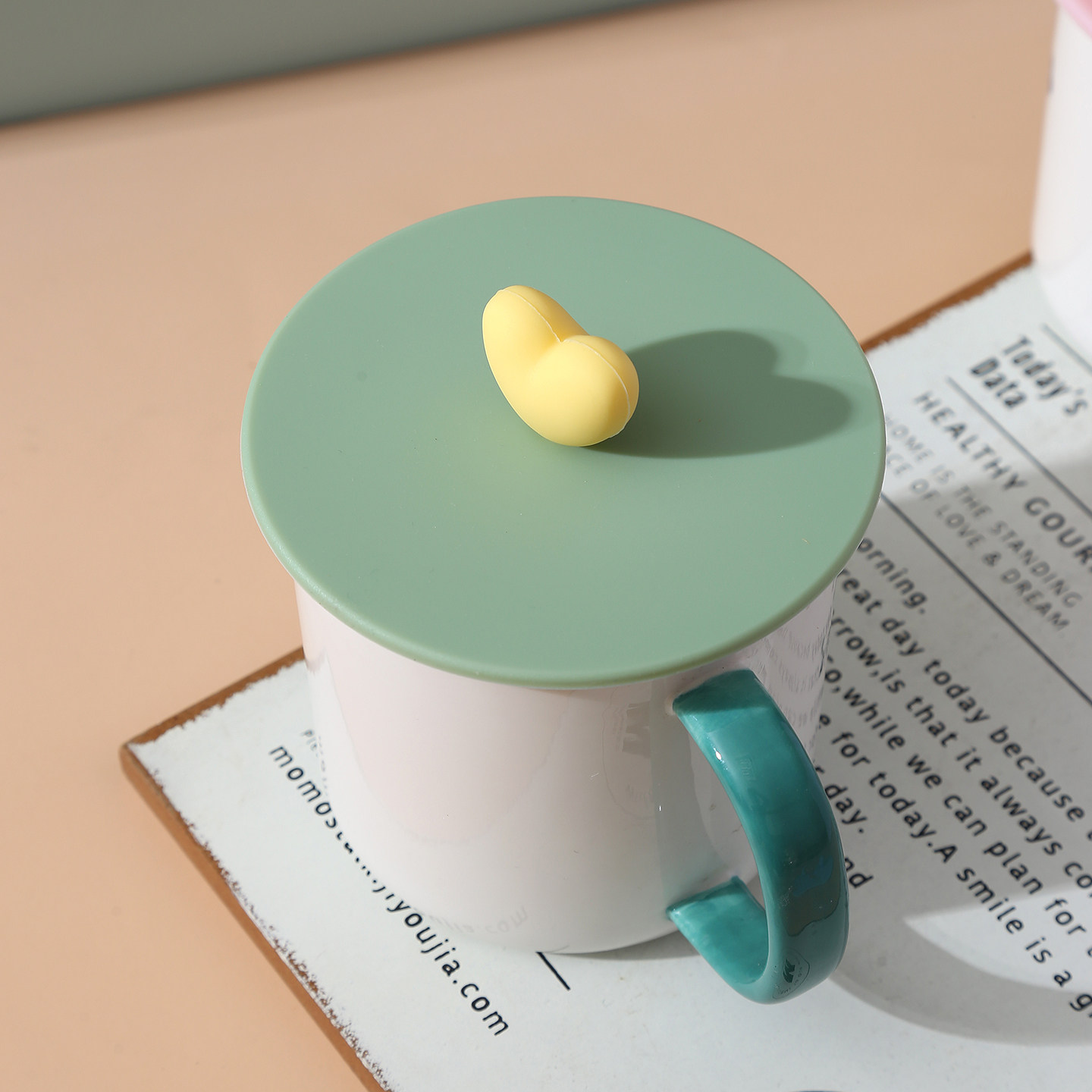 简约食品级硅橡胶爱心杯盖可爱防尘盖圆形盖子陶瓷早餐杯盖子通用