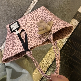 粉色豹纹托特包女大容量2025新款秋冬氛围感单肩包上学上班通勤包