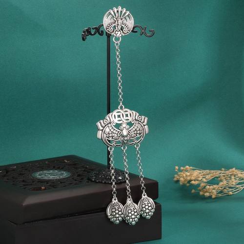 汉服流苏】民族风眼前福在压襟【斜襟镀银旗袍铜做旧挂饰复古挂件