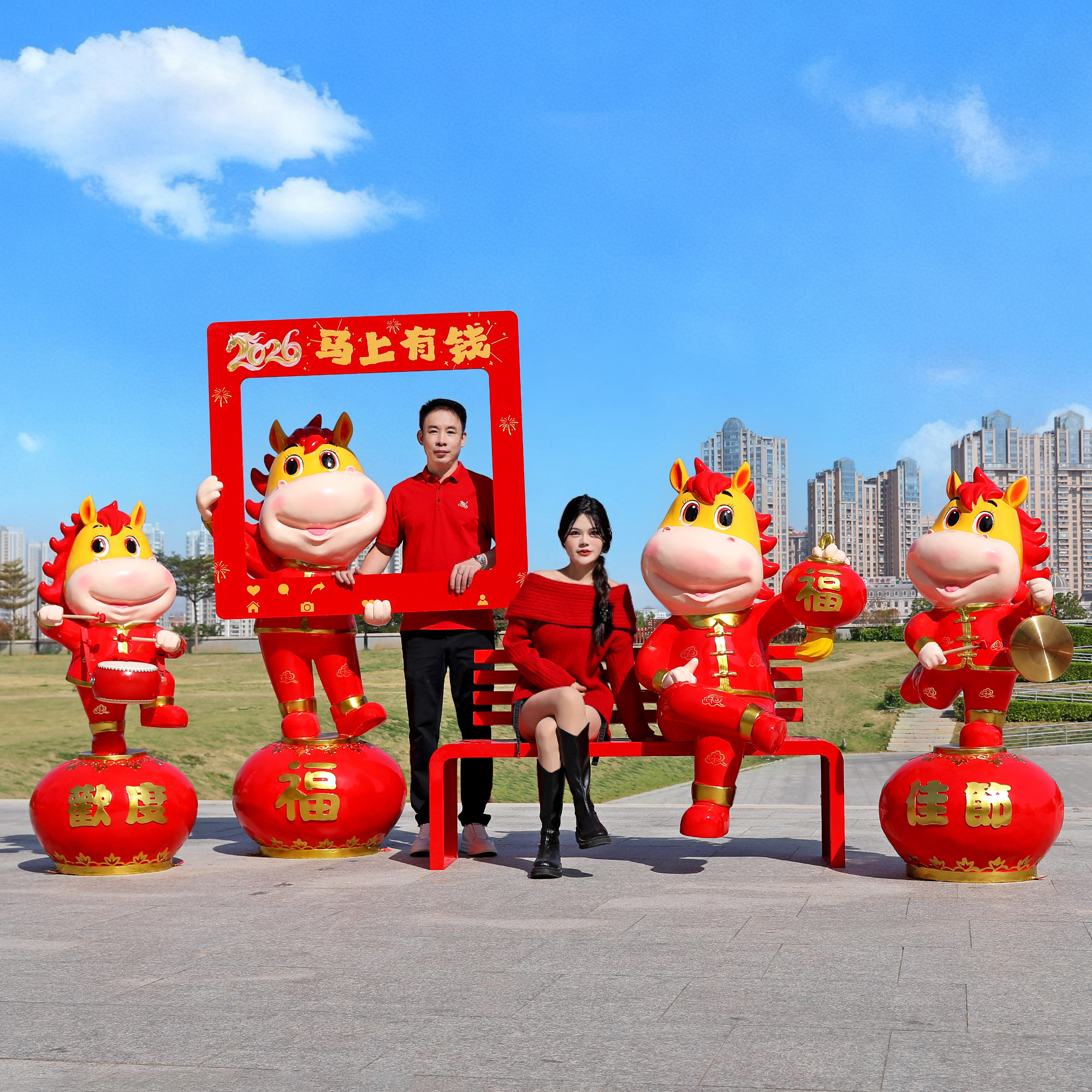 新年马雕塑玻璃钢春节卡通马年吉祥物商业街广场景区美陈装饰摆件